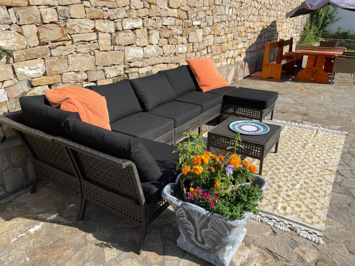 Angliiska Vila Arbanassi Exterior foto