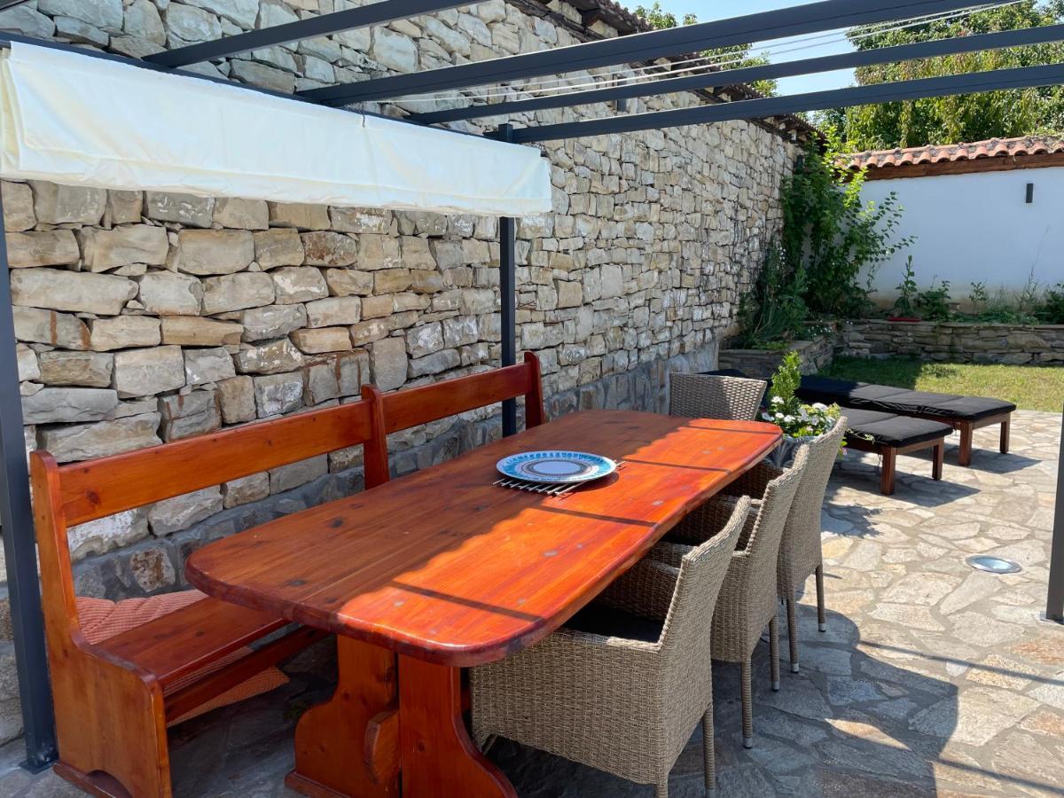 Angliiska Vila Arbanassi Exterior foto