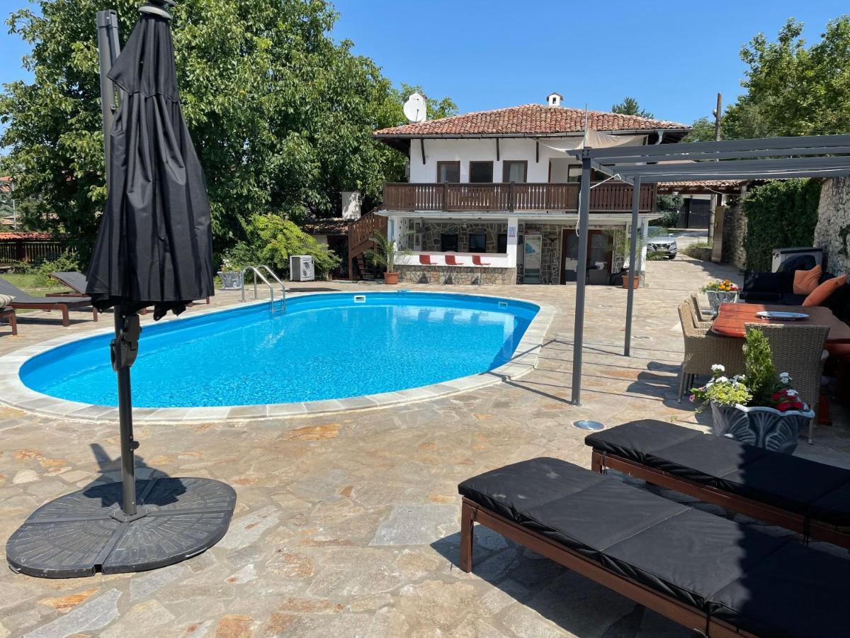 Angliiska Vila Arbanassi Exterior foto