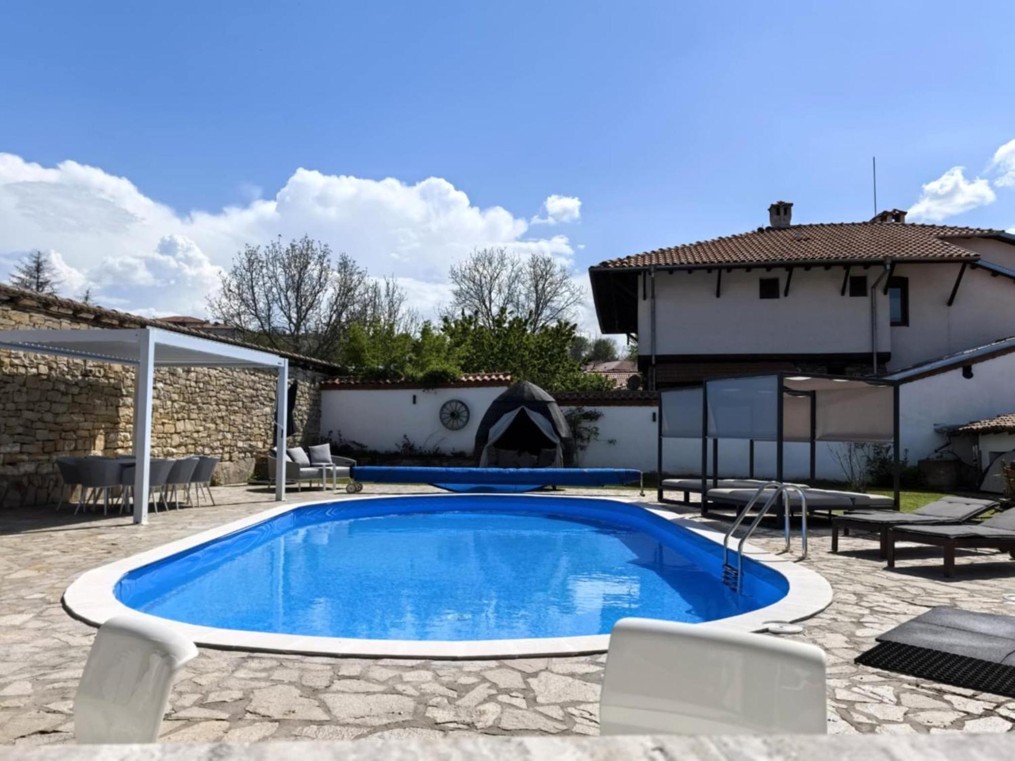 Angliiska Vila Arbanassi Exterior foto